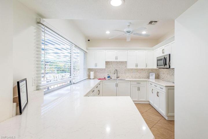 2585  Old Groves  RD, Naples, FL 34109