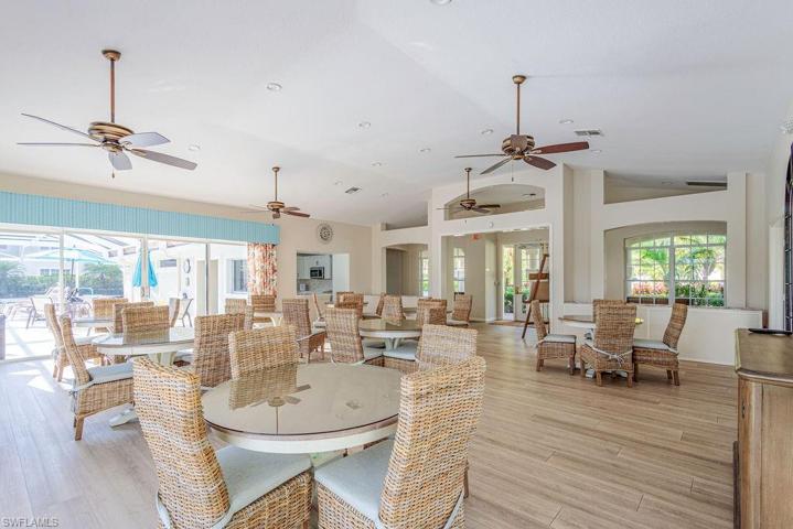 2585  Old Groves  RD, Naples, FL 34109