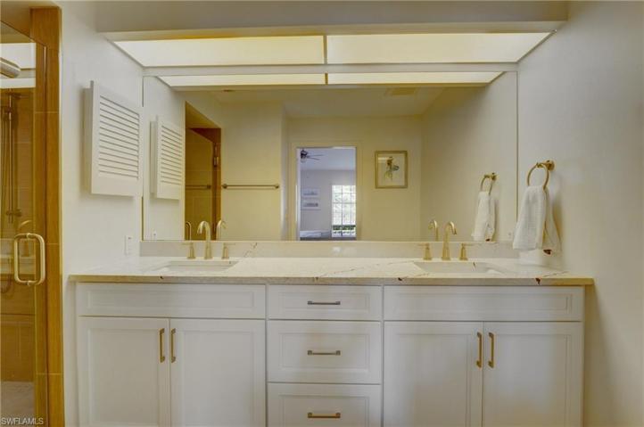 2585  Old Groves  RD, Naples, FL 34109
