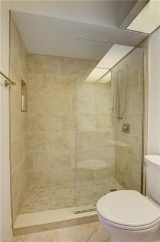 2585  Old Groves  RD, Naples, FL 34109