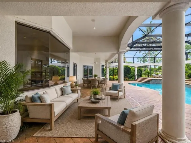Lanai - Virtually staged