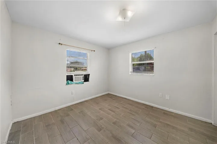 322  louise  AVE, Fort Myers, FL 33916