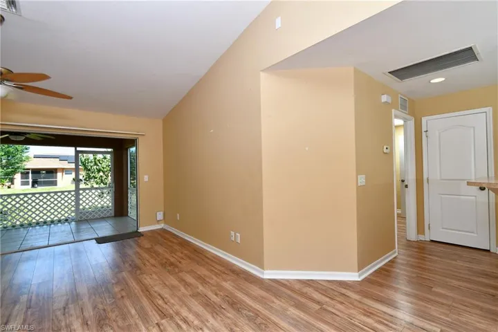 Living room to back lania.