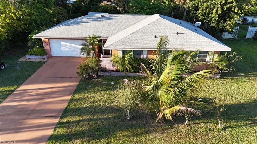 1520  Canal  ST, Lehigh Acres, FL 33936