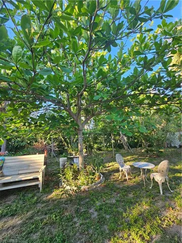 1520  Canal  ST, Lehigh Acres, FL 33936