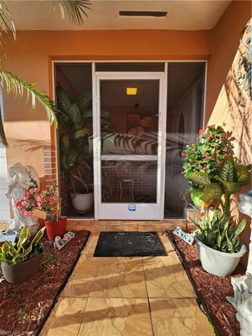 1520  Canal  ST, Lehigh Acres, FL 33936
