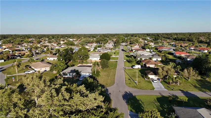 1520  Canal  ST, Lehigh Acres, FL 33936