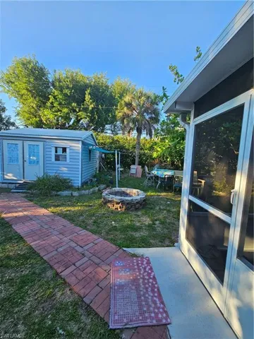 1520  Canal  ST, Lehigh Acres, FL 33936