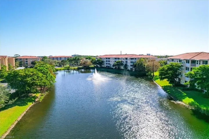 Serene view of lake. End Unit, corner lanai