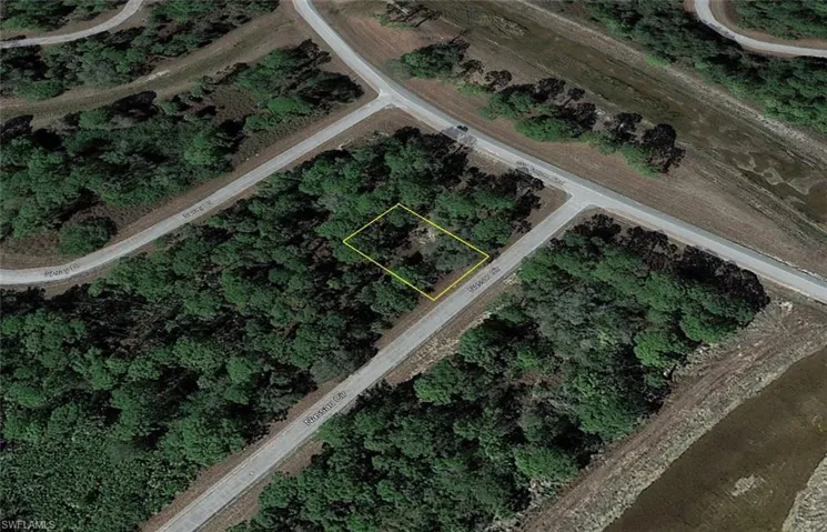 602  Nassau  CIR, Labelle, FL 33935