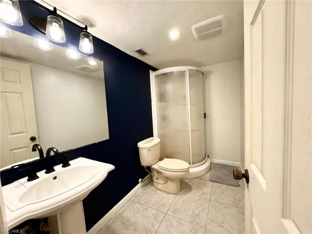429 Sw 44th St, Cape Coral, Florida 33914