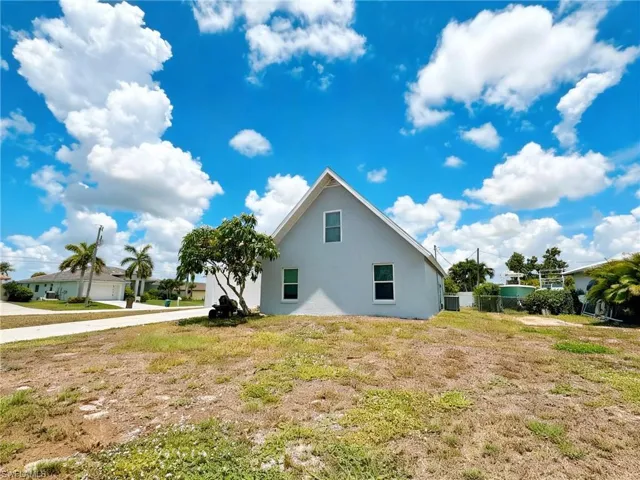 429 Sw 44th St, Cape Coral, Florida 33914
