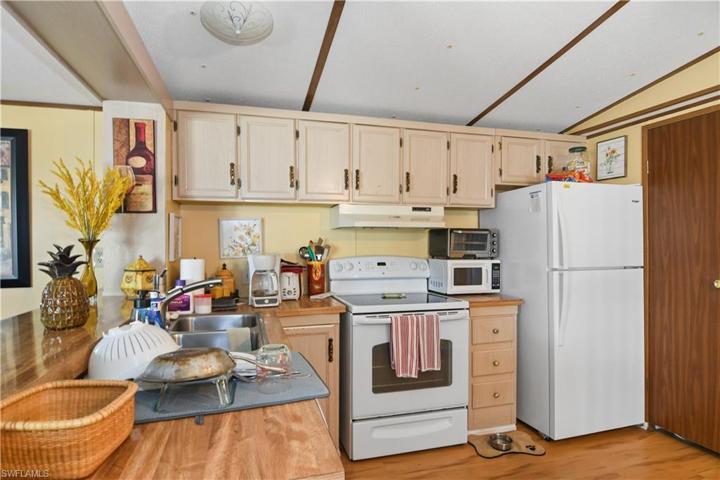 23  Monaco  TER, Naples, FL 34112