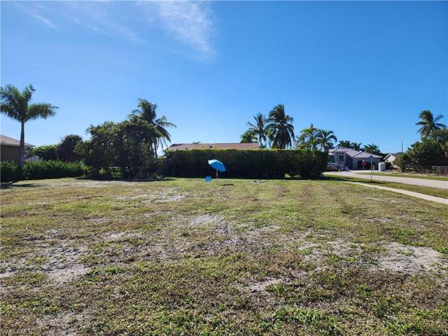 view to sw. the rear of property