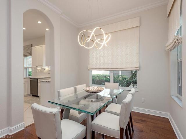 921  Vistana  CIR, Naples, FL 34119