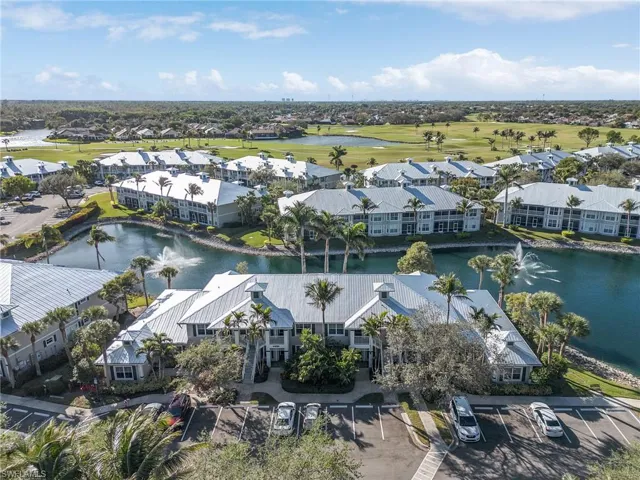 7870 Mahogany Run Ln 1724, Naples, Florida 34113