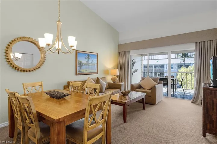 7870 Mahogany Run Ln 1724, Naples, Florida 34113