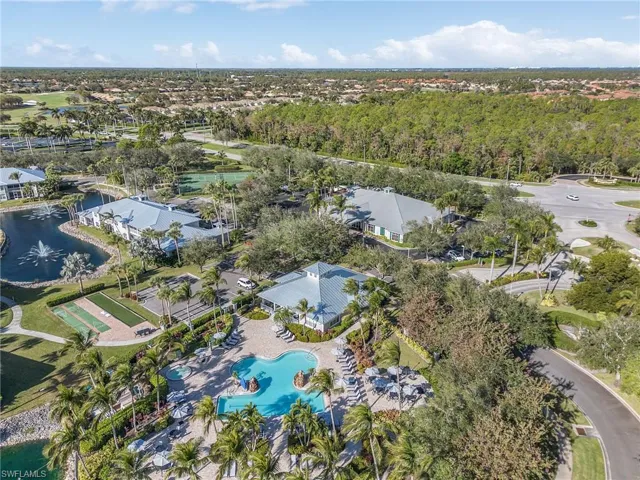 7870 Mahogany Run Ln 1724, Naples, Florida 34113