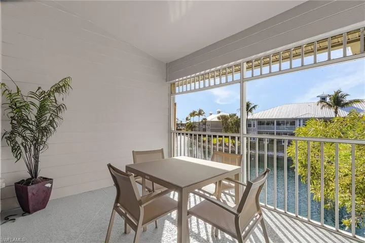 7870 Mahogany Run Ln 1724, Naples, Florida 34113