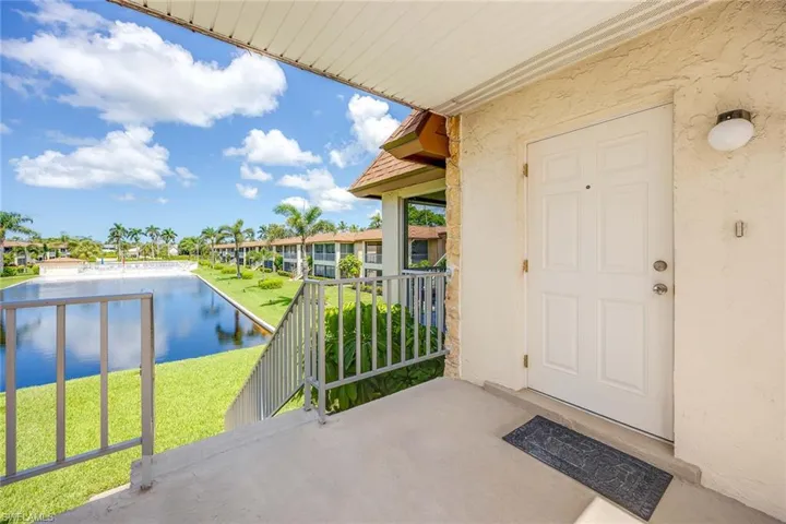 1155  Sandpiper  ST, Naples, FL 34102