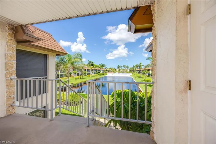1155  Sandpiper  ST, Naples, FL 34102