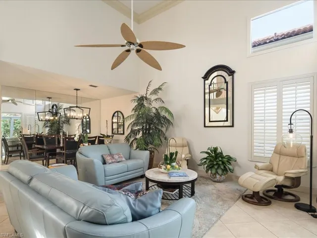 156  Amblewood  LN, Naples, FL 34105