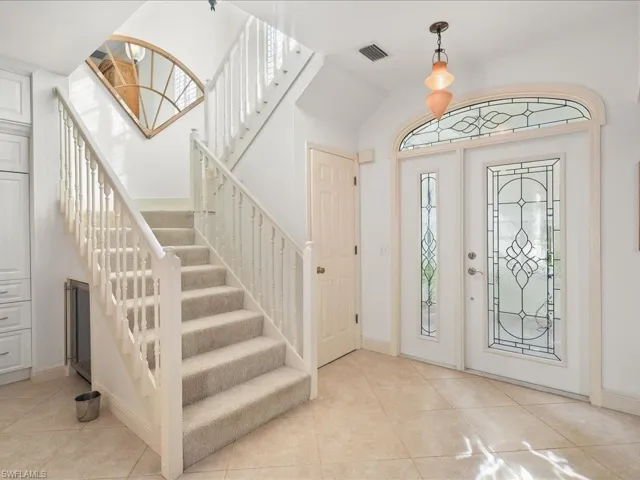 156  Amblewood  LN, Naples, FL 34105