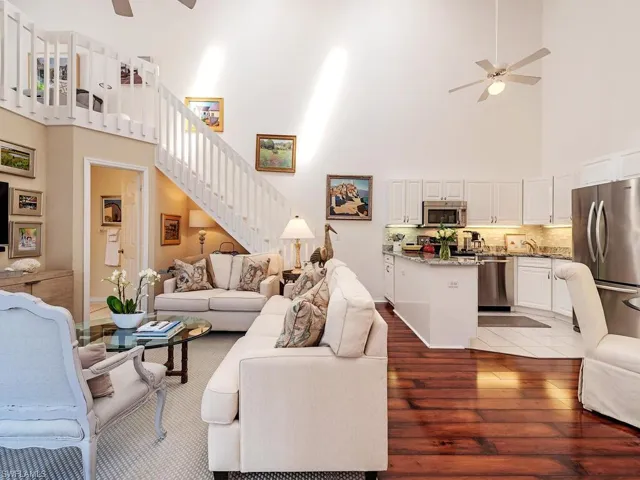 4504  Court  WAY, Naples, FL 34109