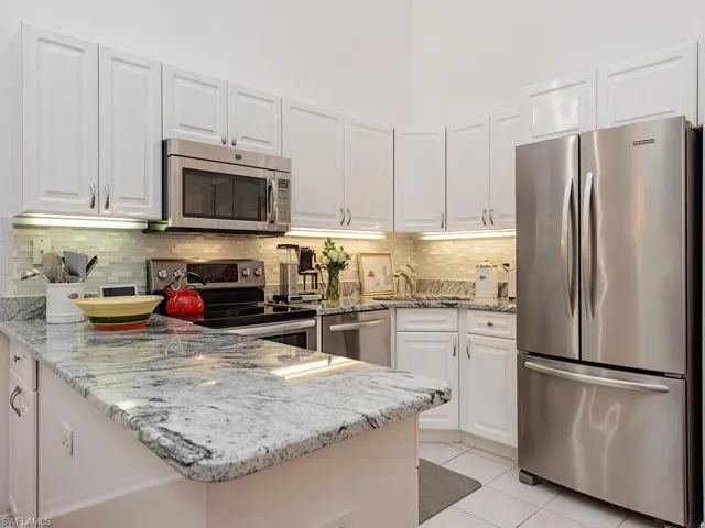4504  Court  WAY, Naples, FL 34109