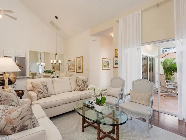 4504  Court  WAY, Naples, FL 34109
