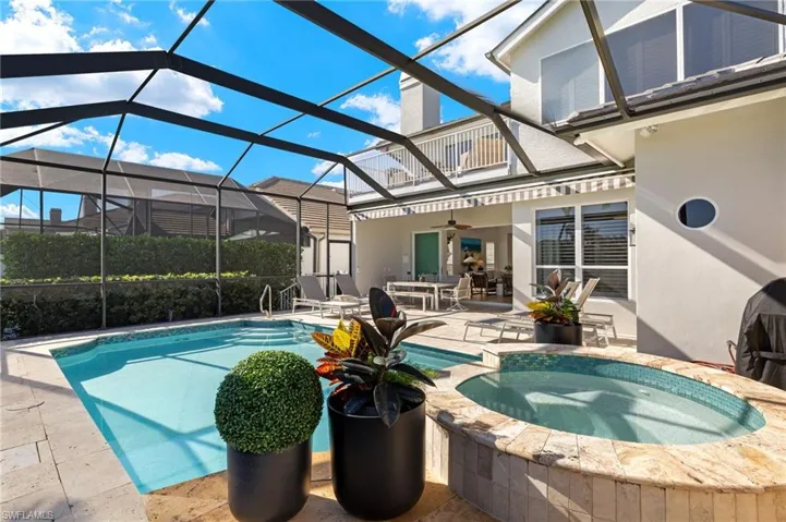3844  CLIPPER COVE  DR, Naples, FL 34112