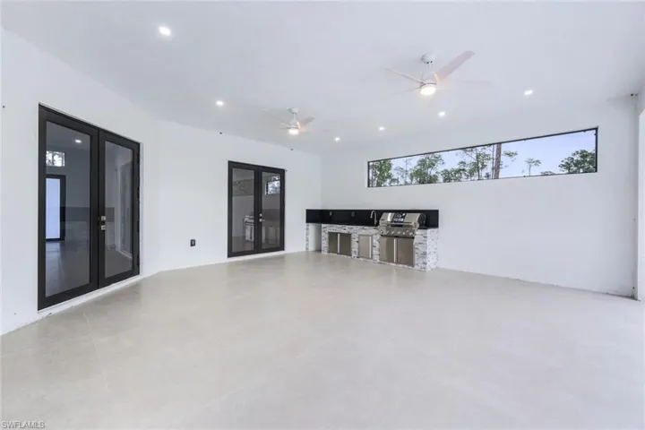 2806 Golden Gate Blvd W, Naples, Florida 34120