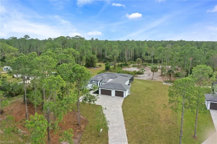 2806 Golden Gate Blvd W, Naples, Florida 34120
