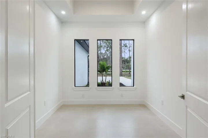 2806 Golden Gate Blvd W, Naples, Florida 34120
