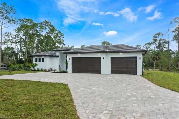 2806 Golden Gate Blvd W, Naples, Florida 34120