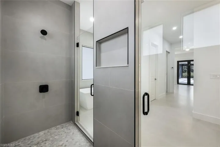 2806 Golden Gate Blvd W, Naples, Florida 34120