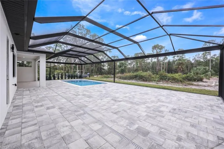 2806 Golden Gate Blvd W, Naples, Florida 34120