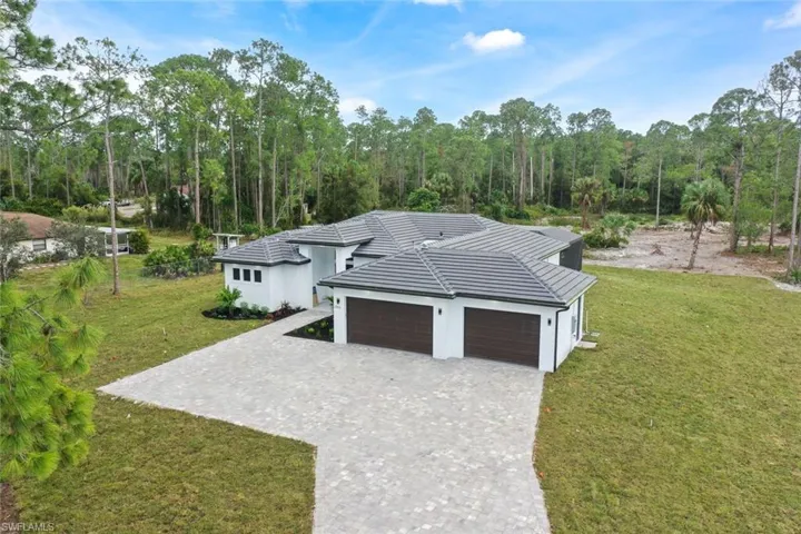 2806 Golden Gate Blvd W, Naples, Florida 34120