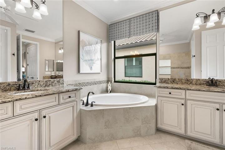 12744 Kinross LN, NAPLES FL 34120