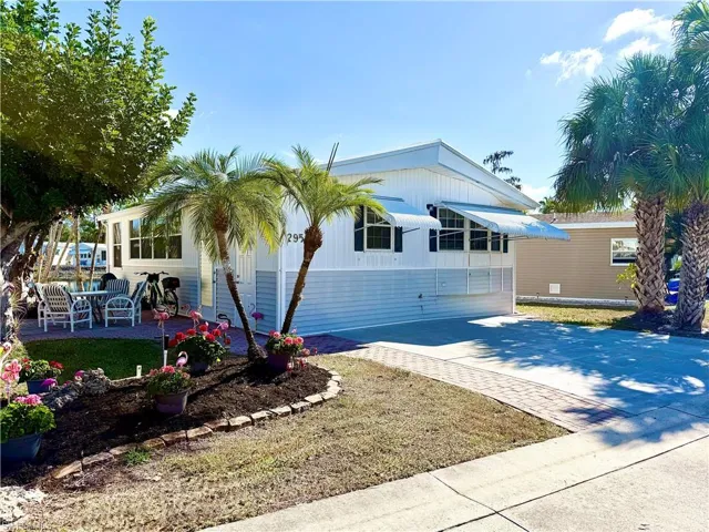295  Imperial Wilder  BLVD, Naples, FL 34114
