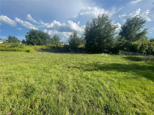 View of yard featuring a rural view