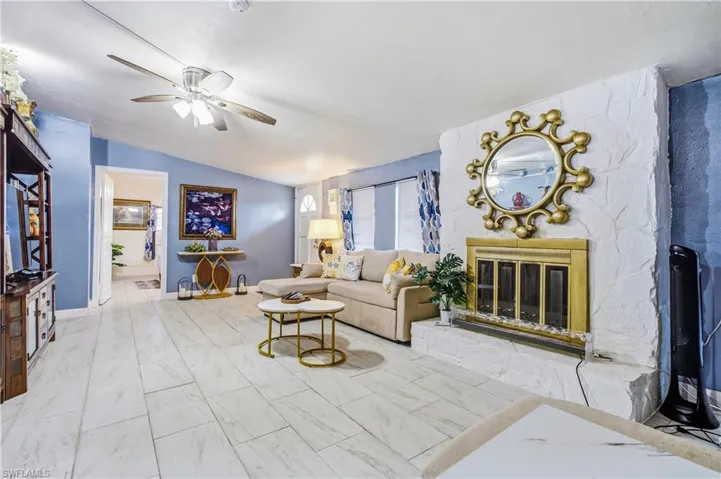 16200 Cathy Ct, Fort Myers, Florida 33908