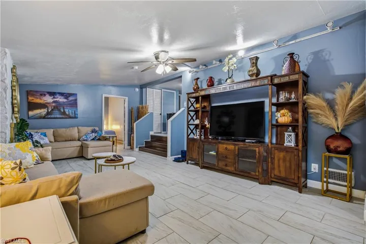 16200 Cathy Ct, Fort Myers, Florida 33908