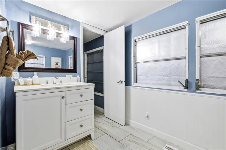 16200 Cathy Ct, Fort Myers, Florida 33908