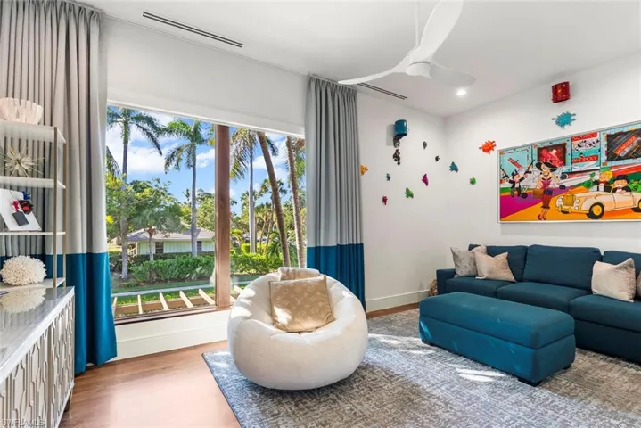 1441 Gulf Shore Blvd S, Naples, Florida 34102