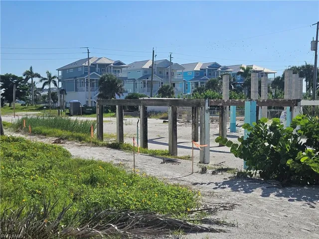 Surrounding community with a residential view