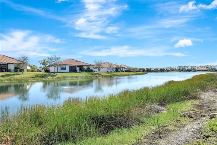 1416  Lucena S LN, Naples, FL 34113