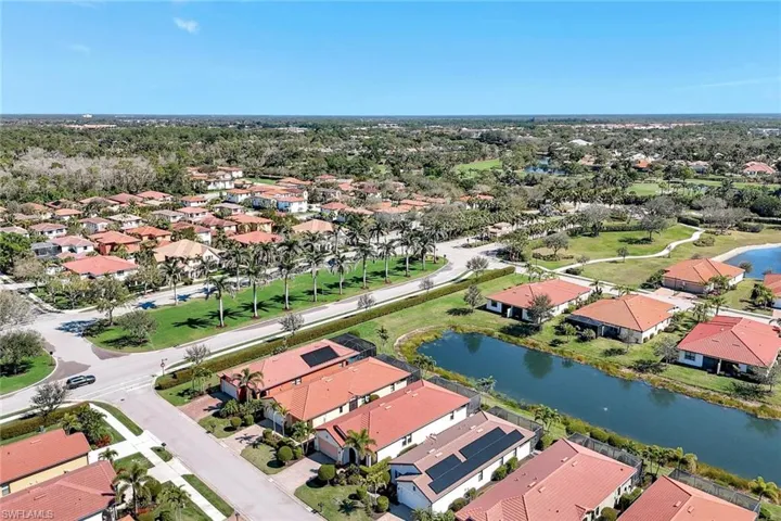 1416  Lucena S LN, Naples, FL 34113