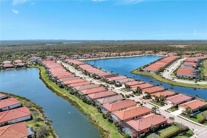 1416  Lucena S LN, Naples, FL 34113