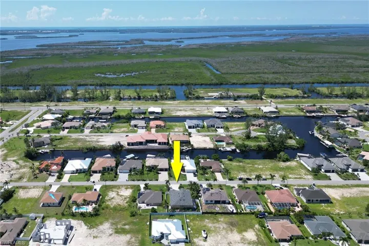 109 38th Pl, Cape Coral, Florida 33993
